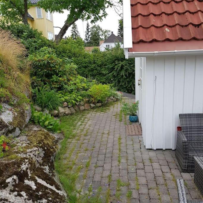Lys Og Lettstelt Leilighet Med Utsikt Over Byen Apartment Sandefjord Luaran gambar
